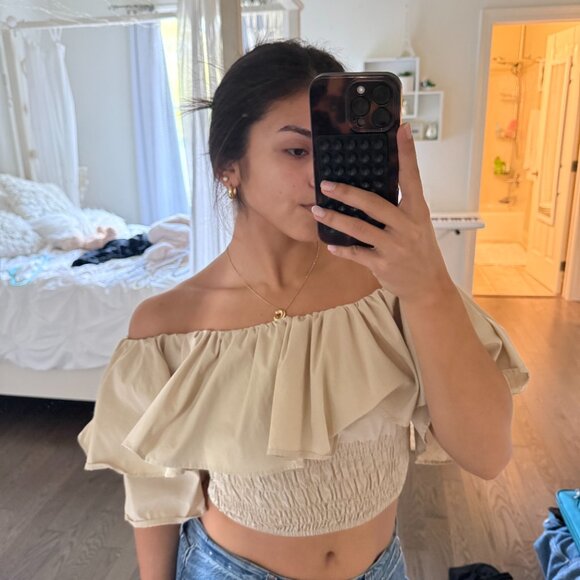 Beige Ruffled Crop Top - Picture 4 of 5